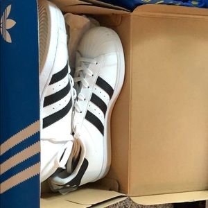 Brand new! Adidas! Classic superstar womens